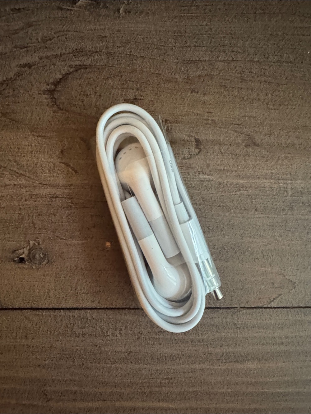 Apple Earbuds with 3.5mm Jack